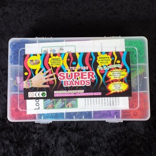 2.600 Super Bands / Loom Bands i stor boks (6 stk.)