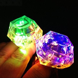 Lysende Ringe i Display (36 stk.) - LED-ringe til Fest