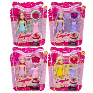 POCKET DOLL / LILLE DUKKE MED TILBEH&Oslash;R I DISPLAY (24 stk.)